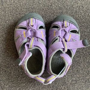 Toddler keen sandals